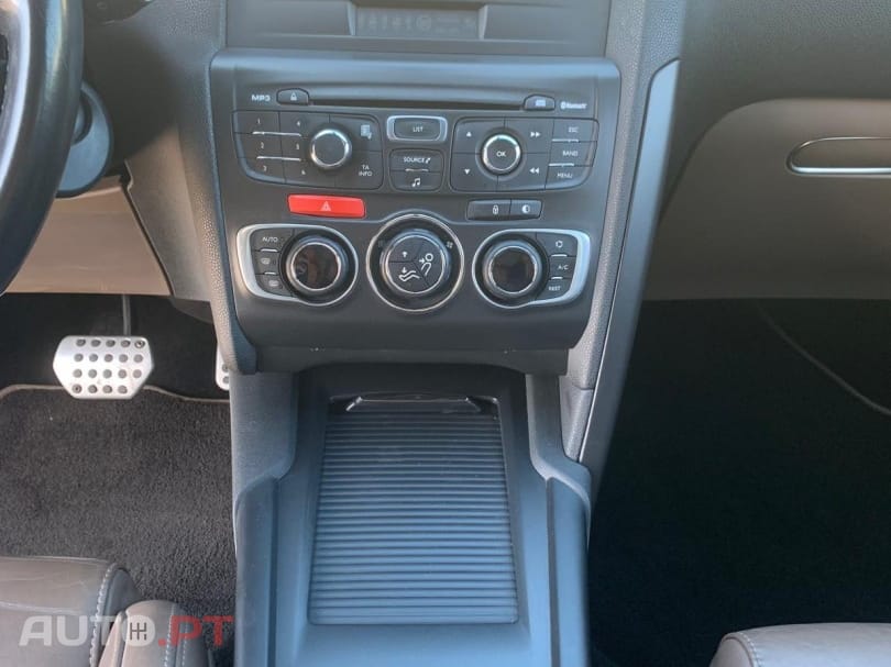 Citroen DS4 1.6 e-HDi So Chic CMP6