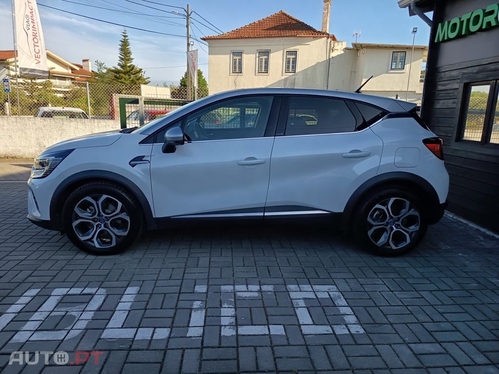 Renault Captur 1.6 E-Tech Plug-In Intens