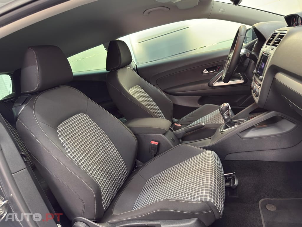 Volkswagen Scirocco 2.0 TDI Sport DSG