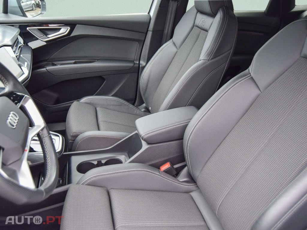 Audi Q4 E-Tron 45 82 kWh SE Business Plus