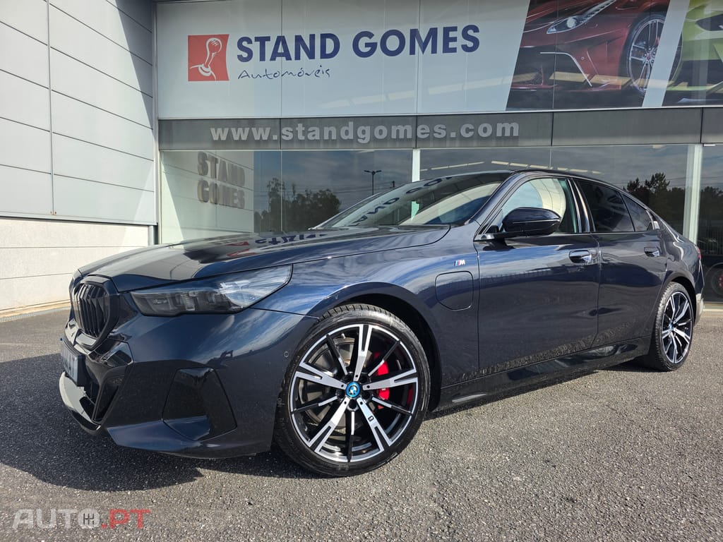 BMW 530 e Pack Desportivo M Pro