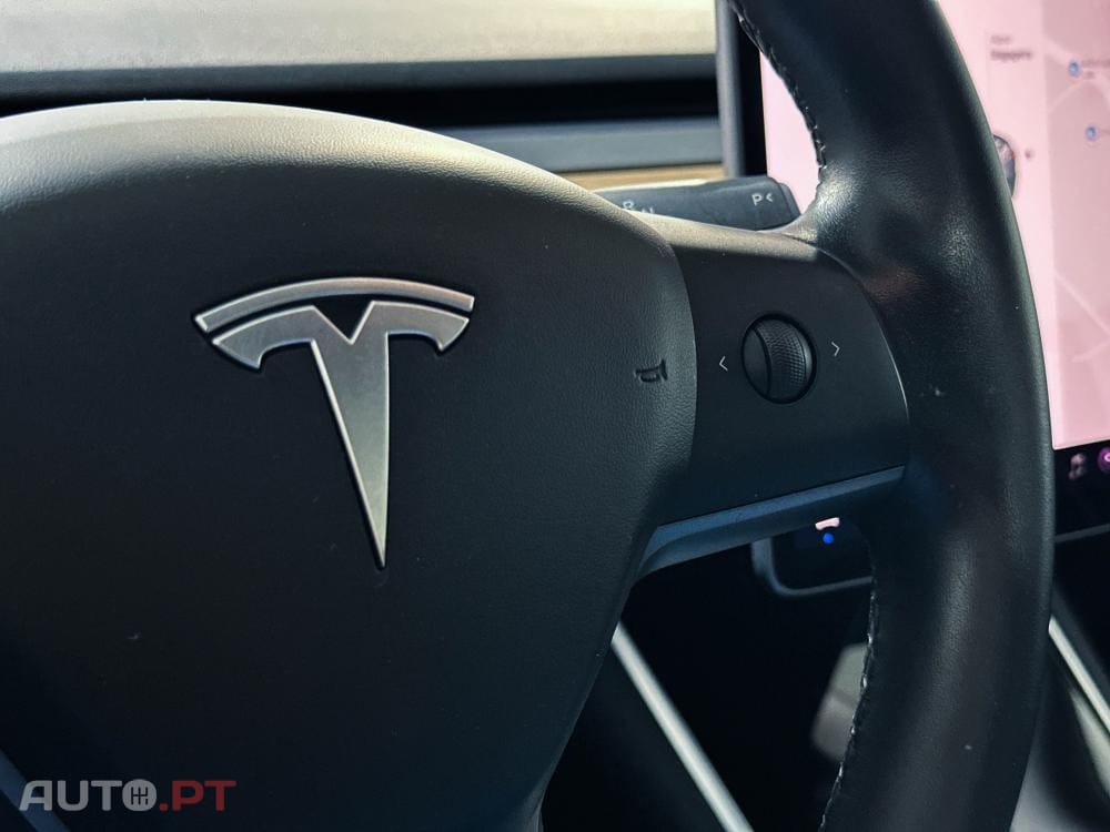 Tesla Model 3 Long-Range Dual Motor AWD