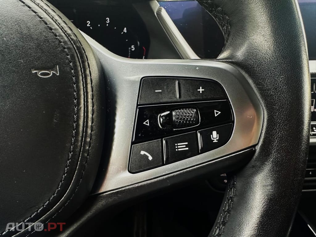 BMW 116 d Pack Desportivo M