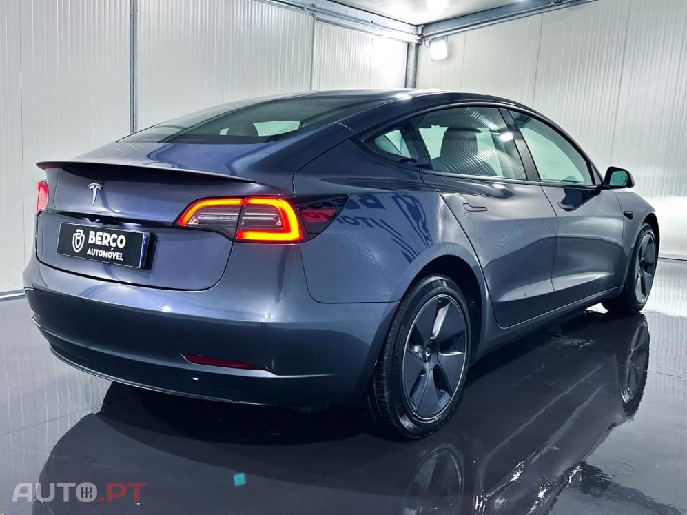 Tesla Model 3 Long Range AWD Dual Motor