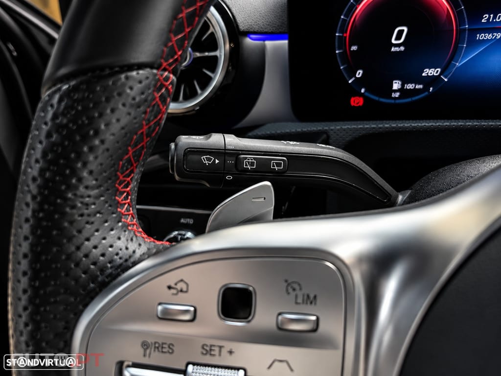 Mercedes-Benz A 250 e AMG Line