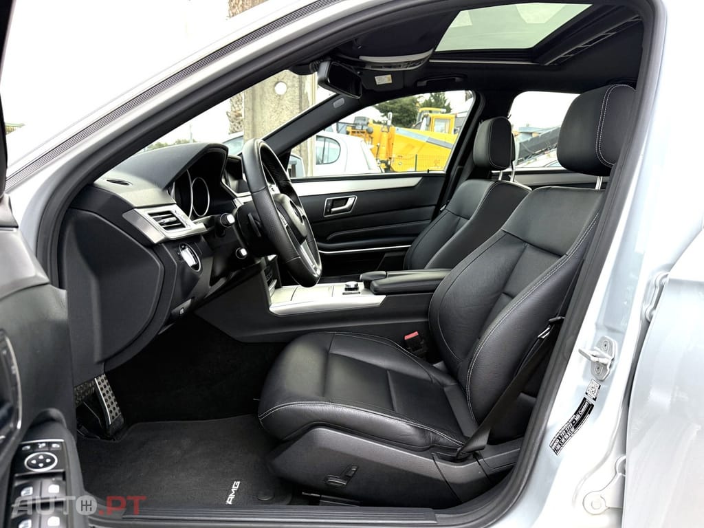Mercedes-Benz E 220 BlueTEC Avantgarde Auto. — fotografia 10