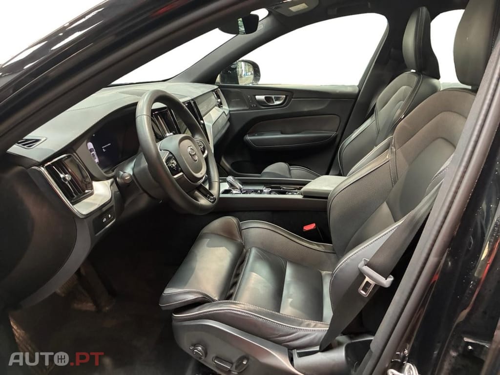 Volvo XC60 T6 PHEV Black Edition AWD