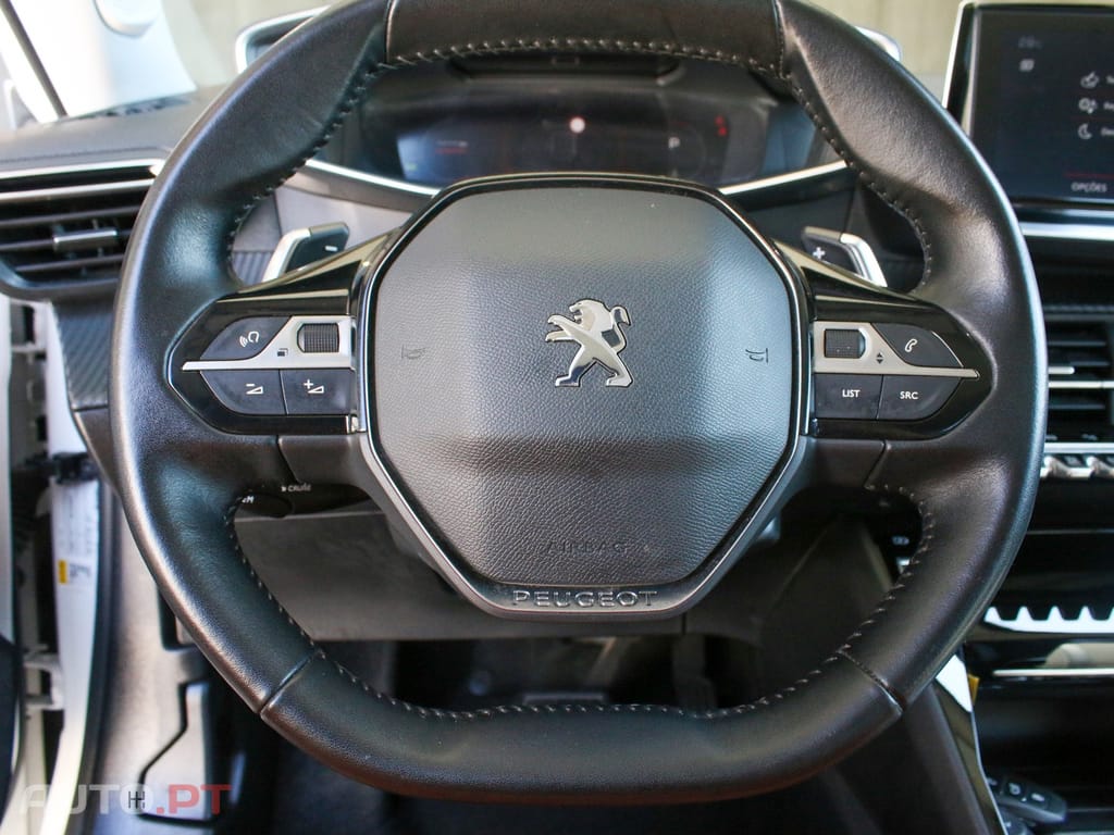 Peugeot 2008 1.2 PureTech Allure EAT8