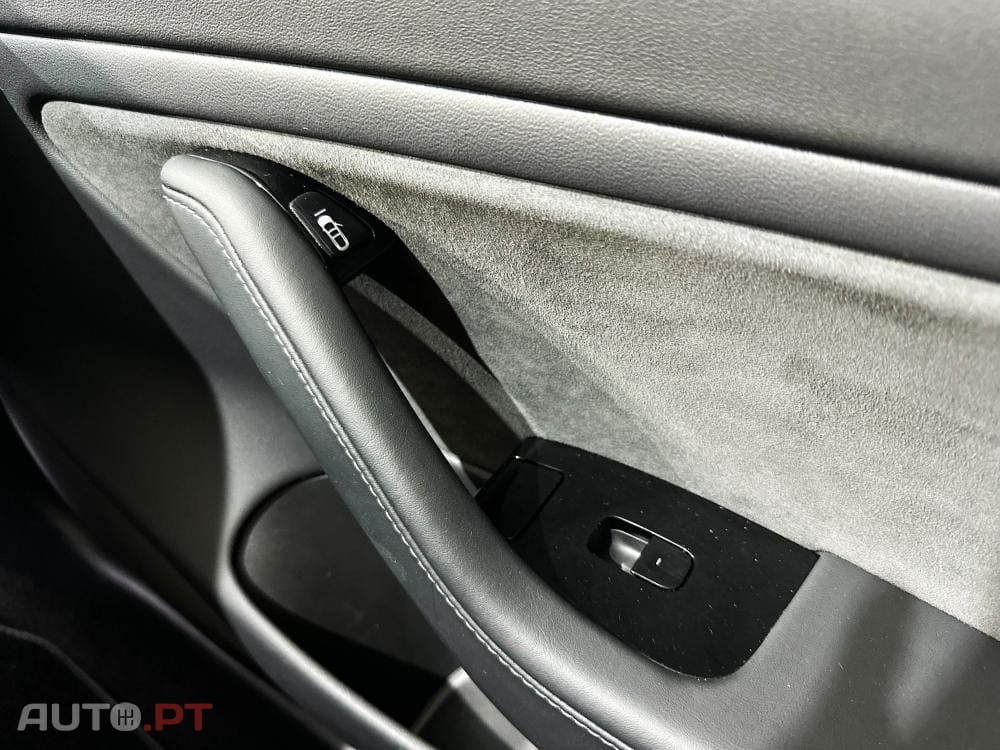 Tesla Model 3 Long-Range Dual Motor AWD