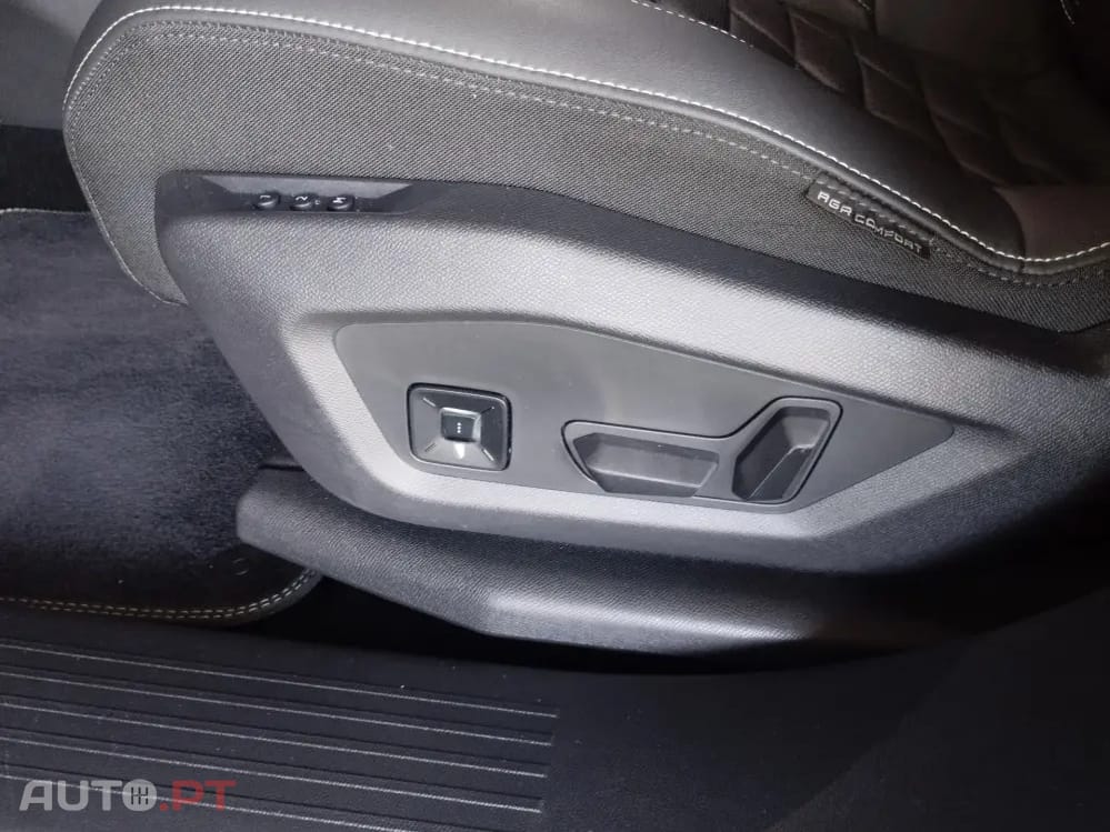 Peugeot E-5008 73 kWh GT