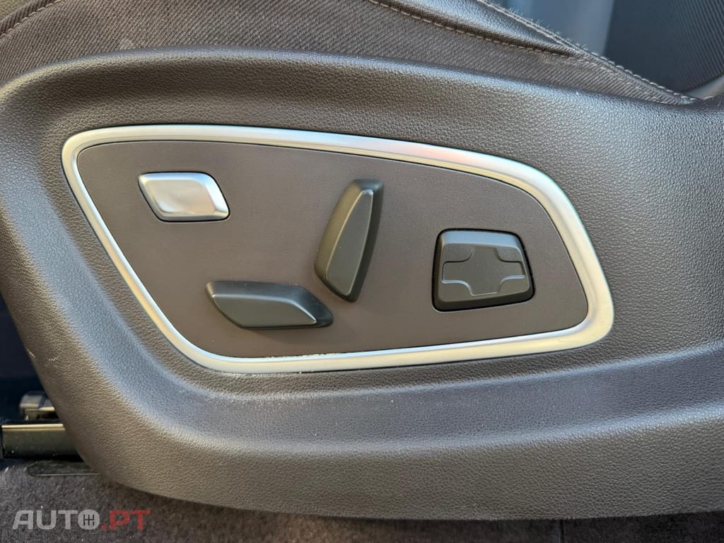 Renault Espace 1.6 dCi Initiale Paris EDC