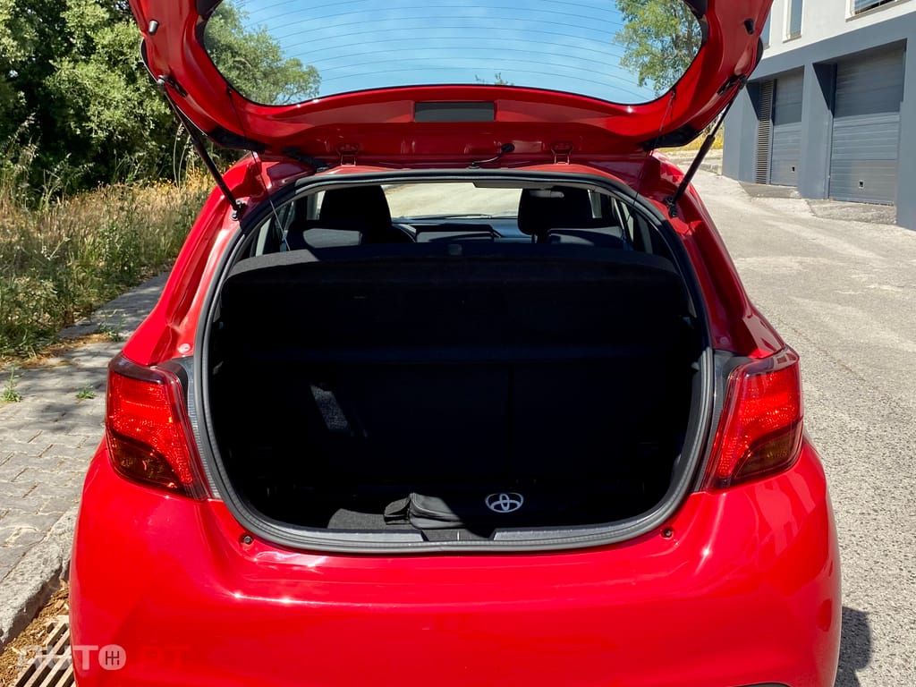 Toyota Yaris Comfort + Pack Style