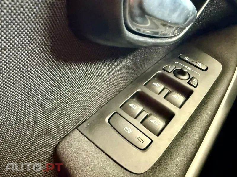 Volvo V40 2.0 D2 Momentum