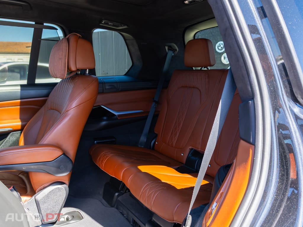 BMW X7 M50d