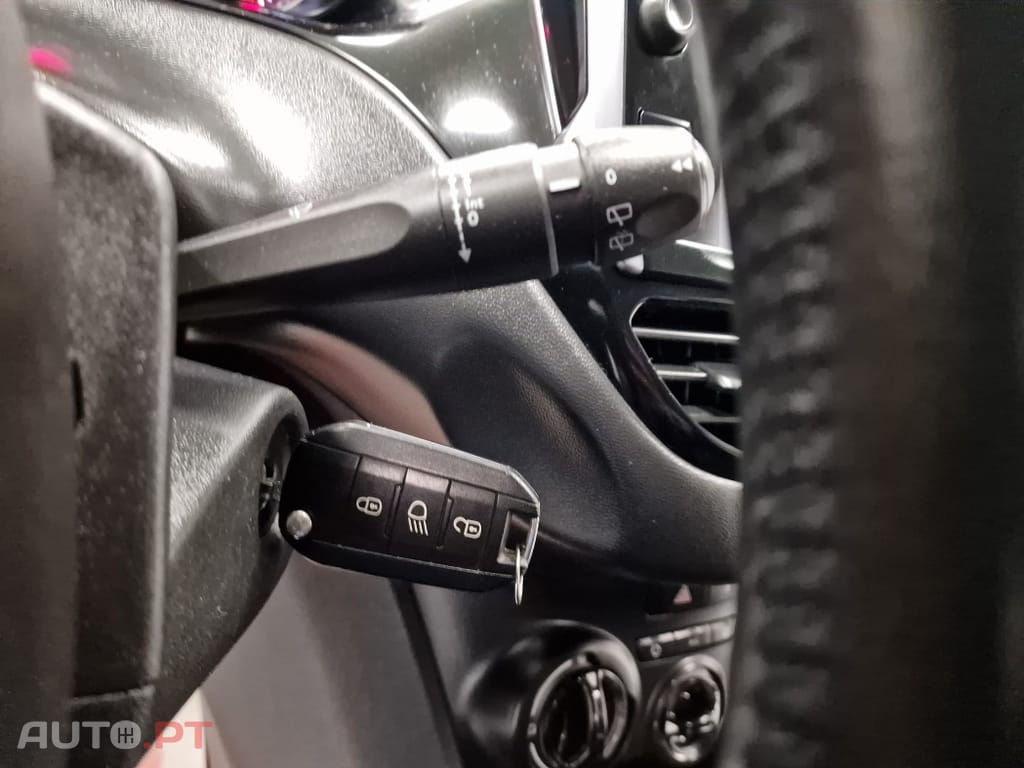 Peugeot 208 1.4 HDi Active