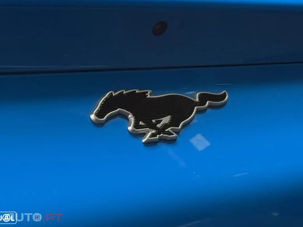 Ford Mustang Mach-E 75.7 kWh Base