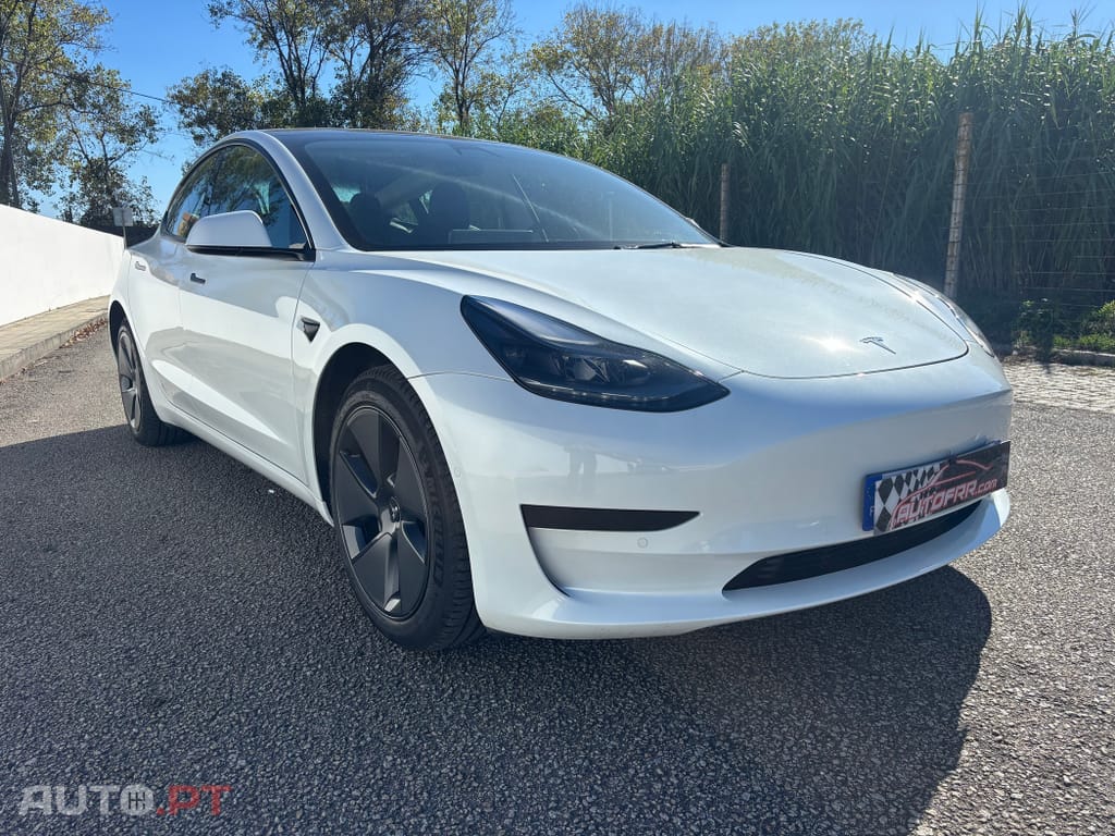 Tesla Model 3 Standard Range Plus RWD