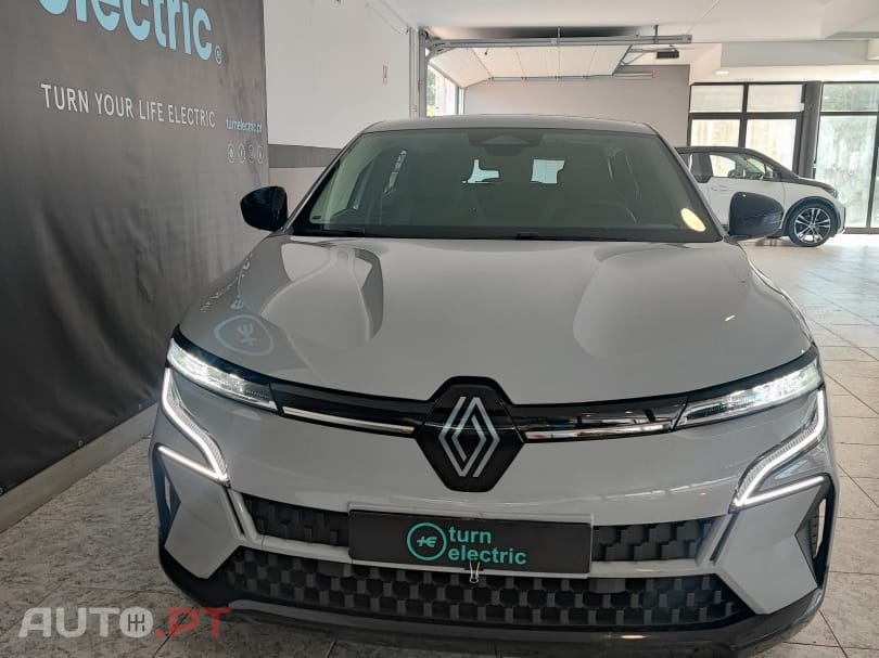 Renault Mégane E-Tech EV60 220hp optimum charge Equilibre — fotografia 3