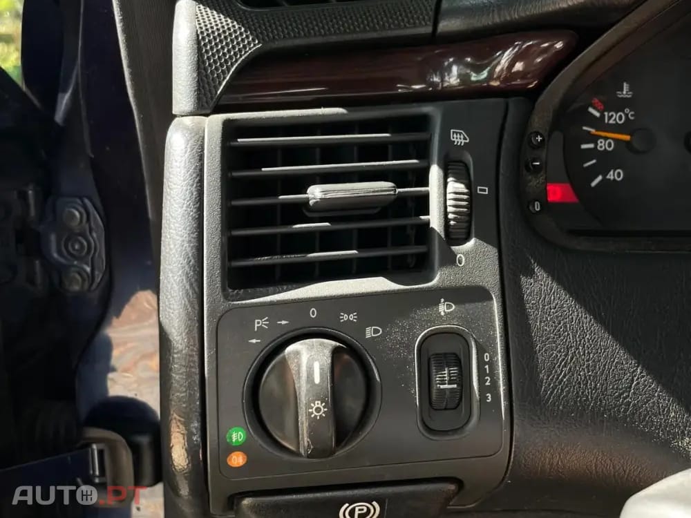 Mercedes-Benz E 300 TD Classic