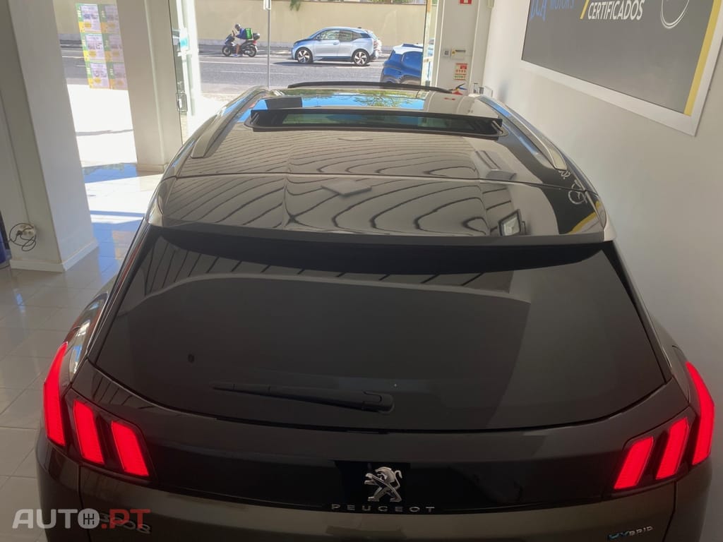 Peugeot 3008 1.6 Hybrid GT Line e-EAT8