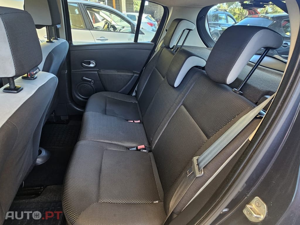 Renault Clio 1.2 16V Rip Curl II