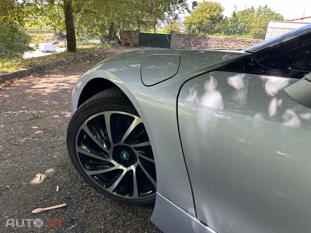 BMW i8 Standard 362cv