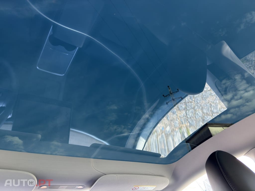 Tesla Model Y Standard RWD