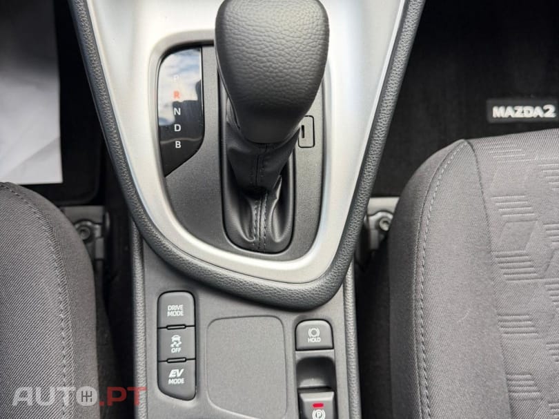Mazda 2 1.5 L Hybrid VVT-i Centre-Line