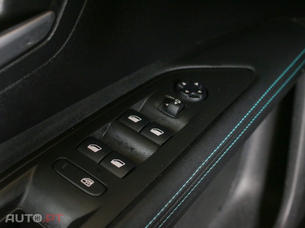 Peugeot 3008 1.2 PureTech Allure Pack