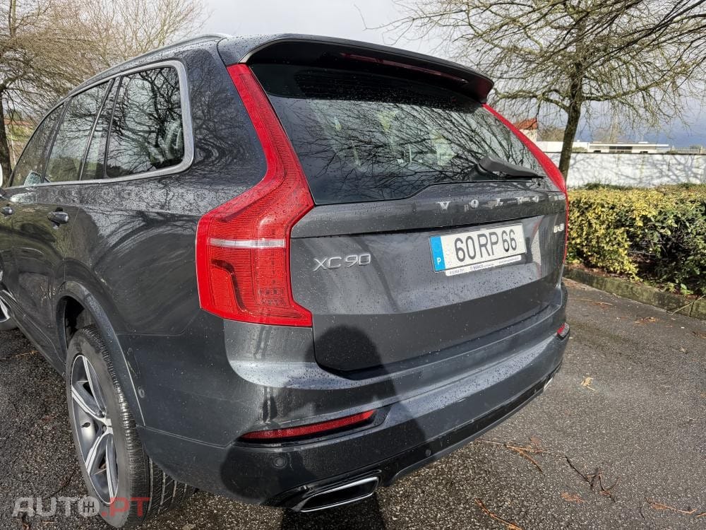Volvo XC90 2.0 D4 R-Design