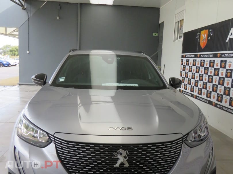Peugeot E-2008 Allure Pack 100