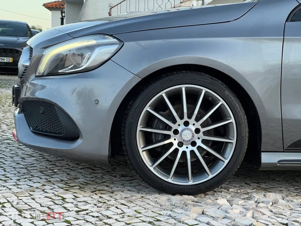 Mercedes-Benz A 180 d AMG Line