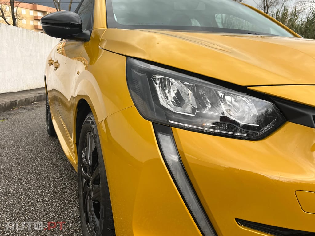 Peugeot 208 BlueHDi Style