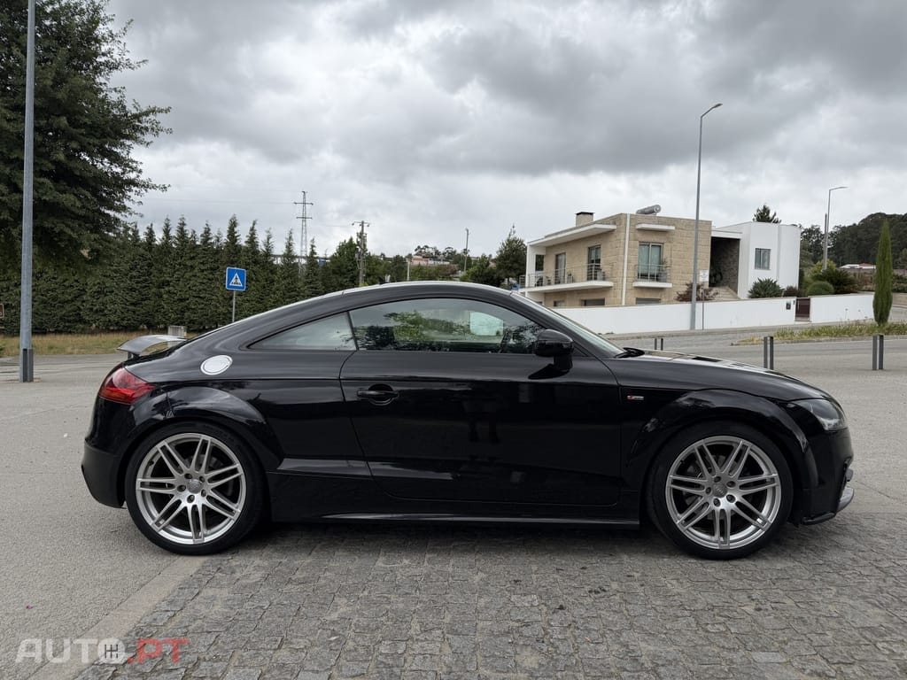 Audi TT 2.0 TFSI quattro S-line S tronic