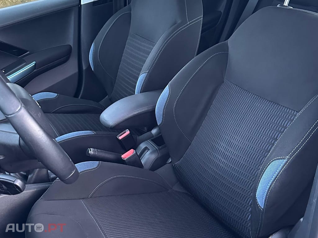 Peugeot 208 1.4 HDI