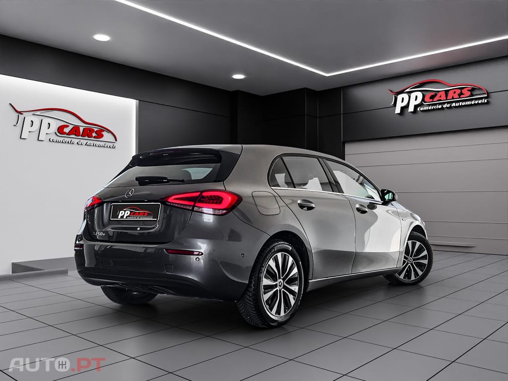 Mercedes-Benz A 250 A250e Hybrid
