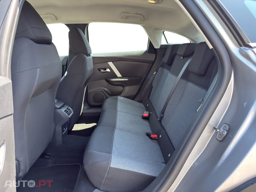 Citroen C4 PureTech 130 Stop&Start EAT8 FEEL PACK