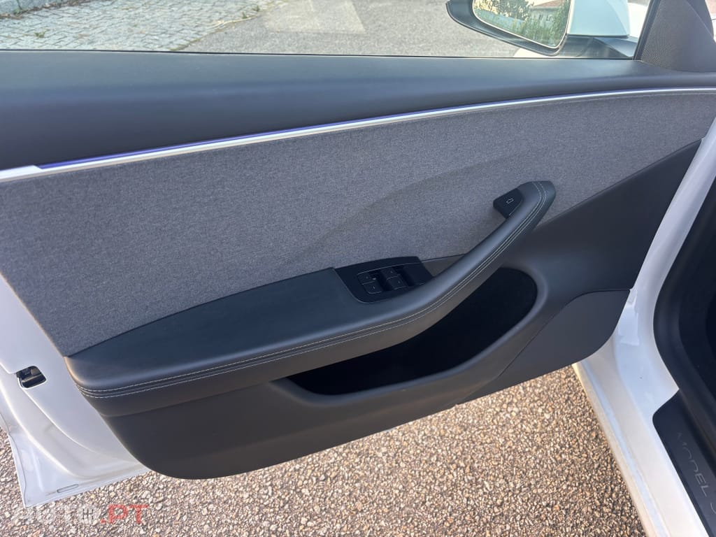 Tesla Model 3 Standard Range Plus RWD