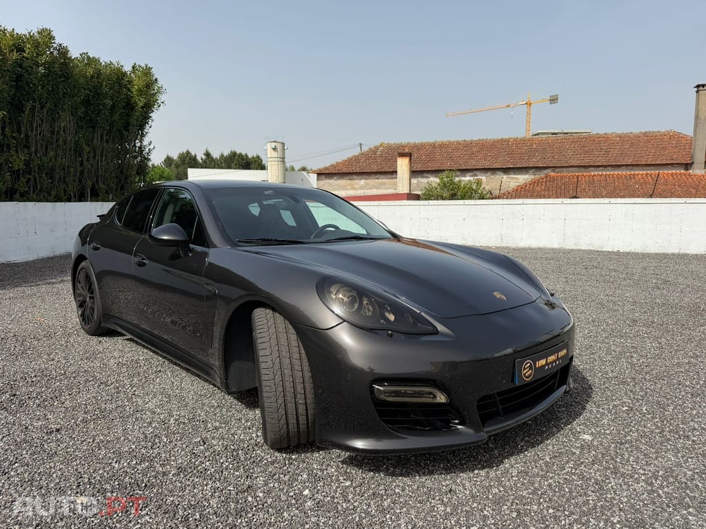 Porsche Panamera Turbo PDK