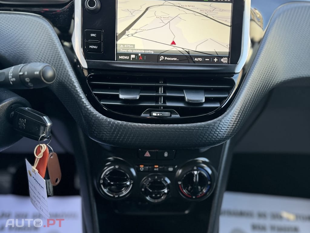 Peugeot 208 1.5 BlueHDi Signature