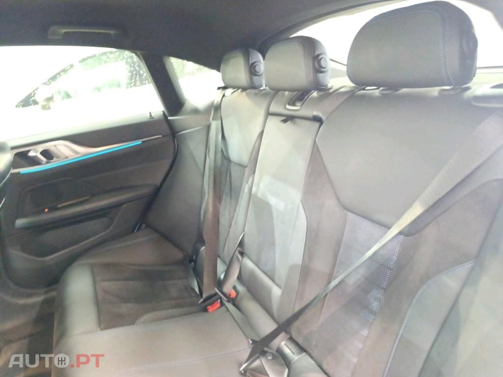 BMW i4 eDrive40 Pack Desportivo M