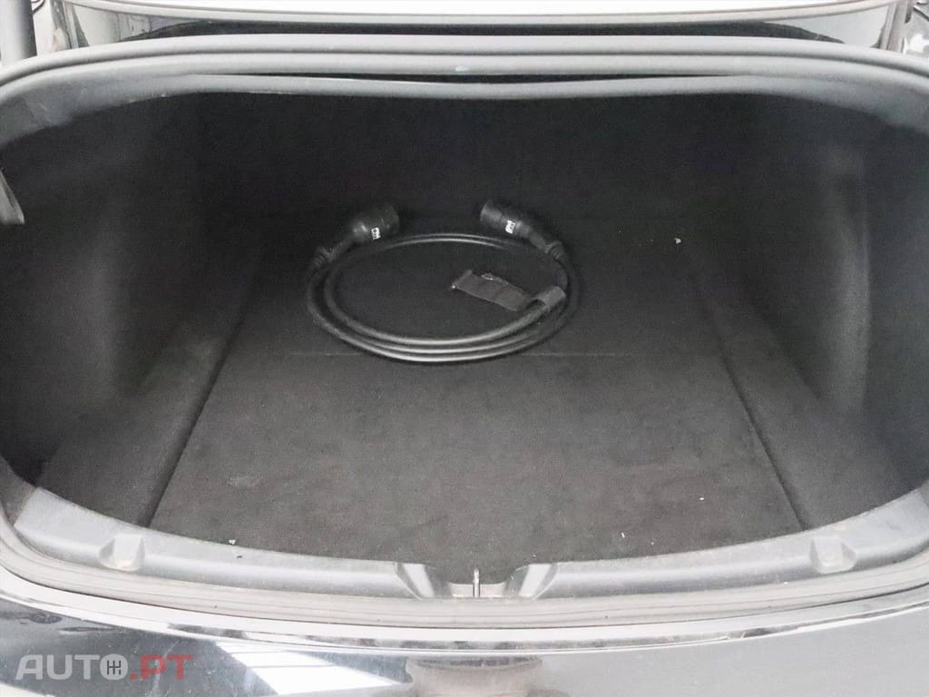 Tesla Model 3 Standard RWD Plus