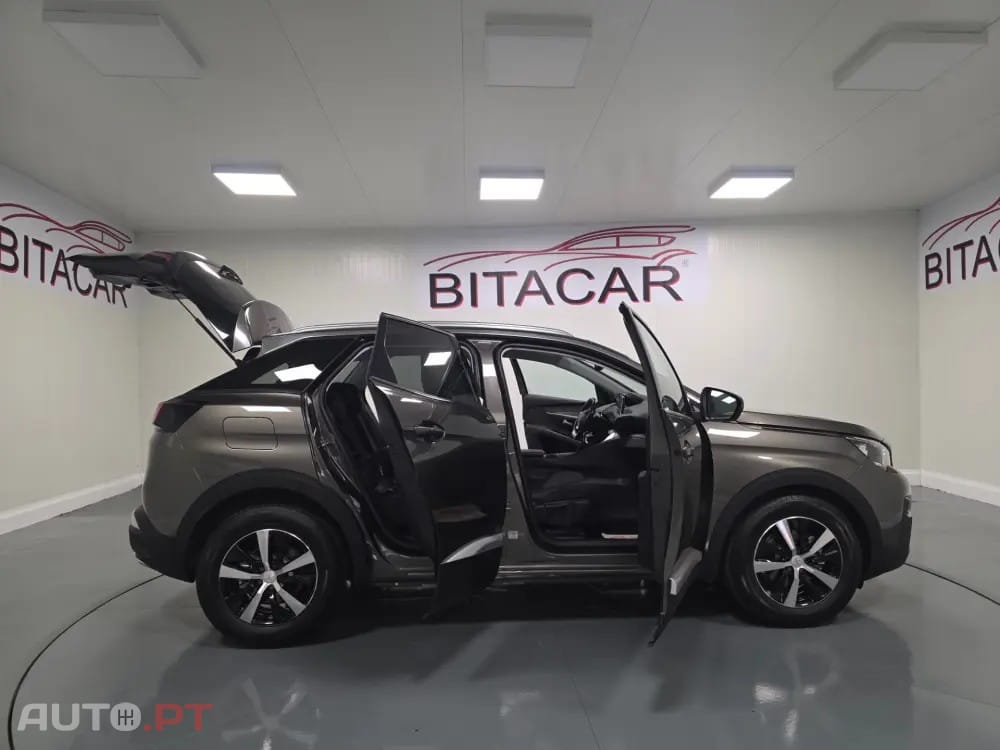 Peugeot 3008 1.5 BLUEHDI ACTIVE