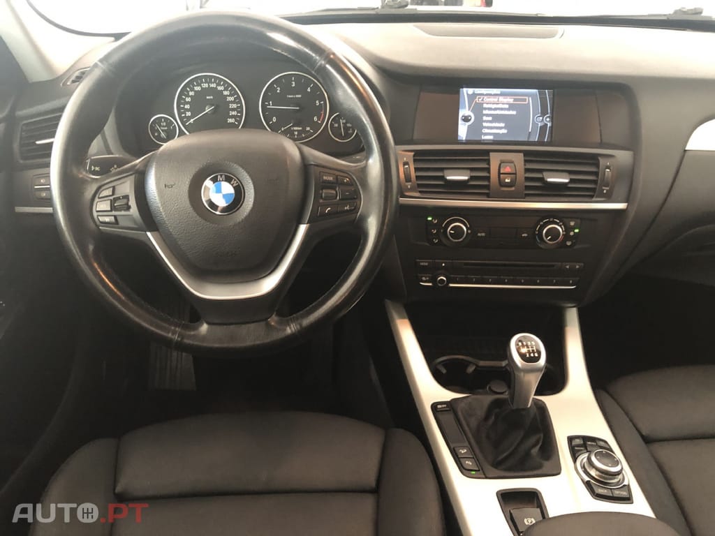 BMW X3 20 D X-DRIVE