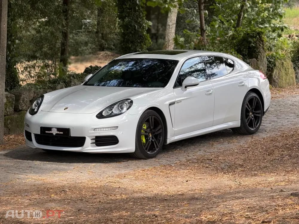 Porsche Panamera S E-Hybrid