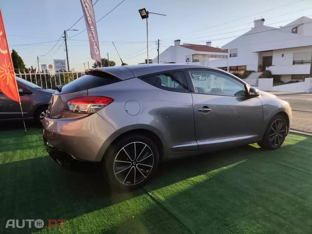 Renault Mégane Coupe 1.5 dCi Bose Edition EDC