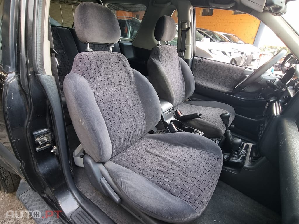 Opel Frontera 2.2 DTi Sport