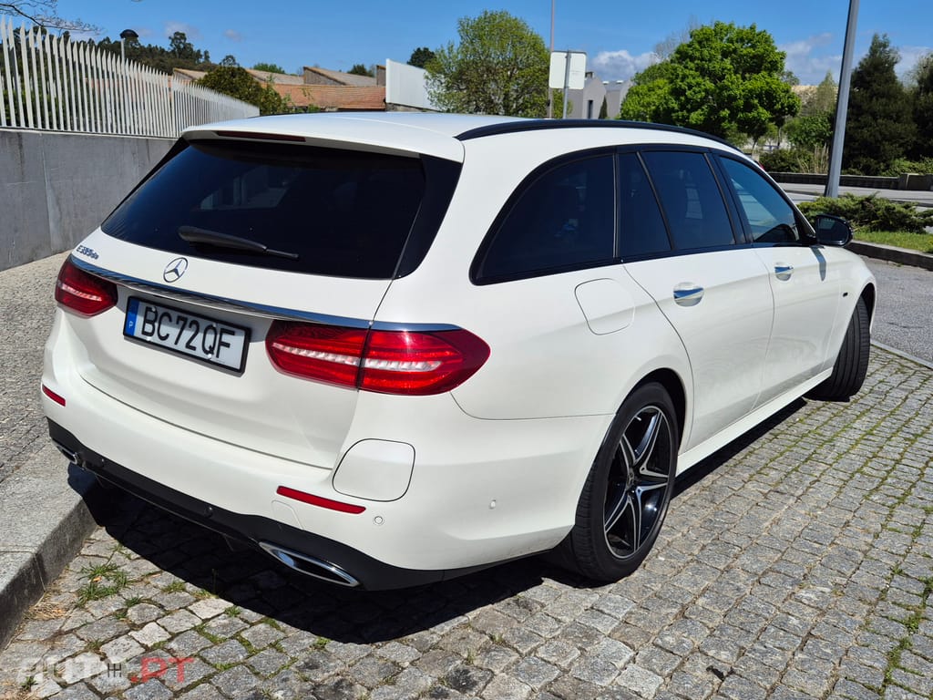 Mercedes-Benz E 300 AMG Line