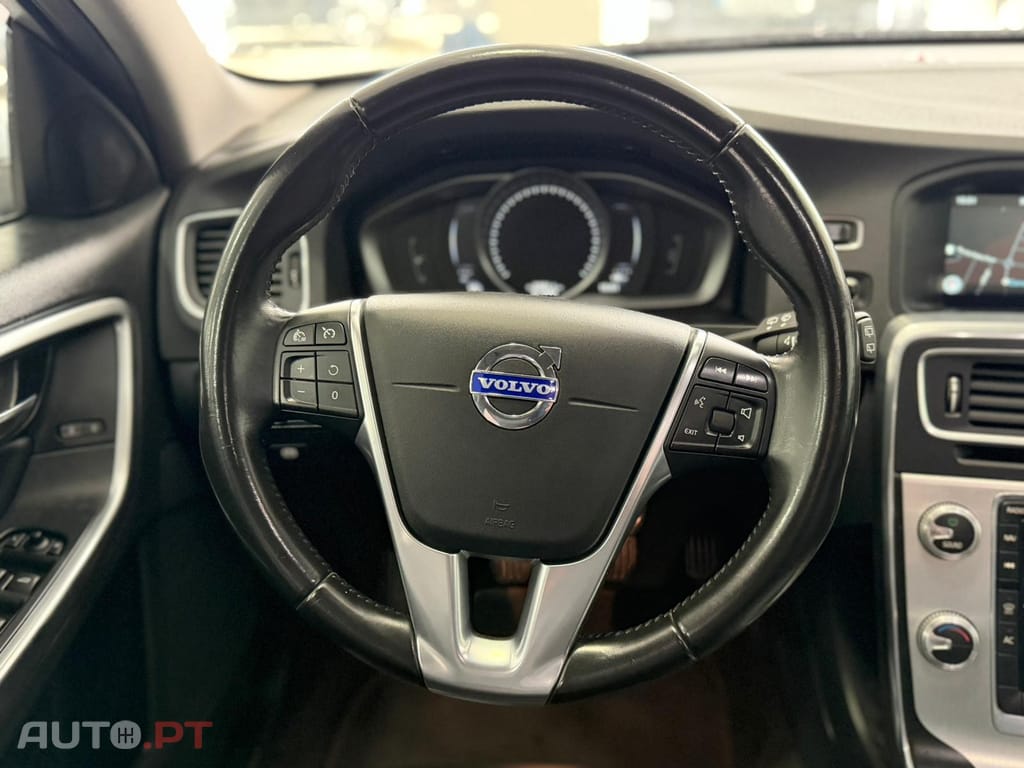 Volvo V60 1.6 D2 R-Design