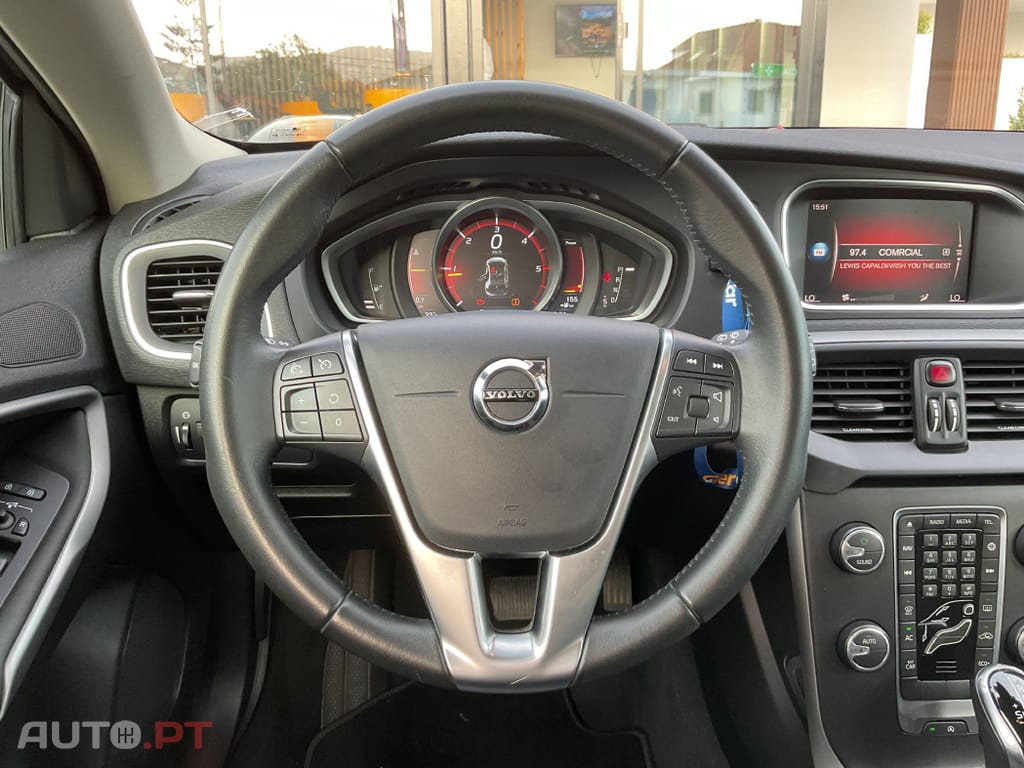 Volvo V40 2.0 D2 Momentum Geartronic